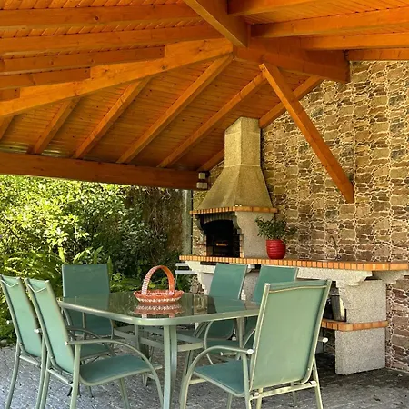 Fontainha House & * Caldelas