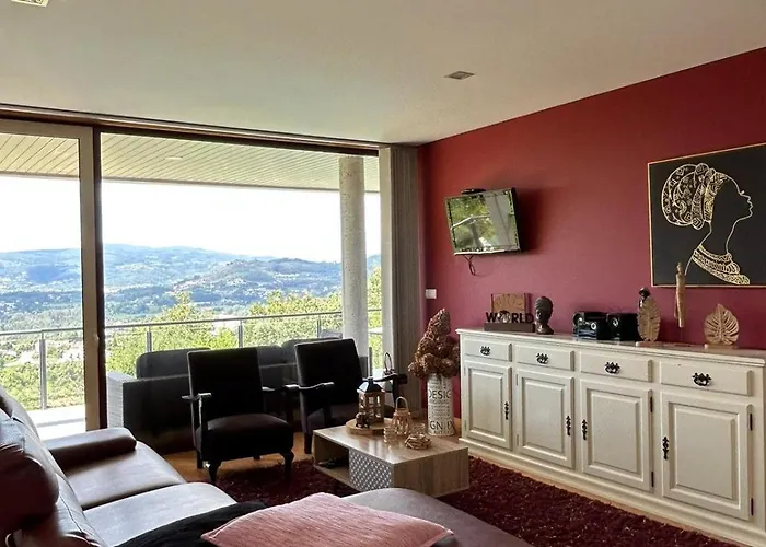 بيت للعطل Fontainha House &